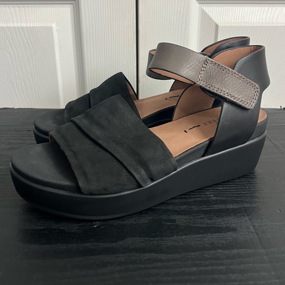 Naked Feet Woman’s Koda Wedge Sandals - Black - 8.5